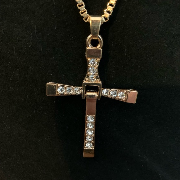 Crystal Cross Pendant on Box Chain - Picture 3 of 7